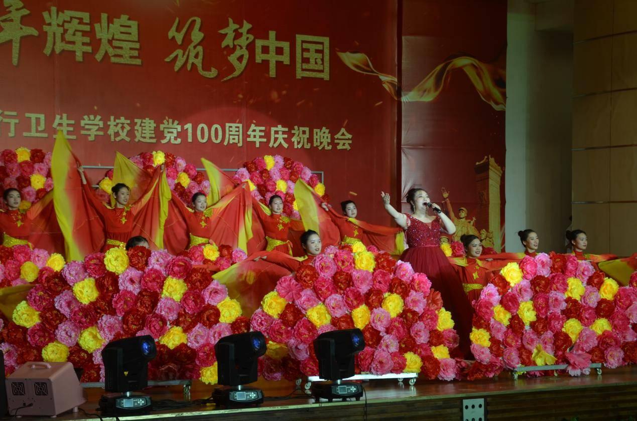 苏里南前总统鲍特瑟被通缉，贩毒杀人无恶不作，为何仍能掌权多年